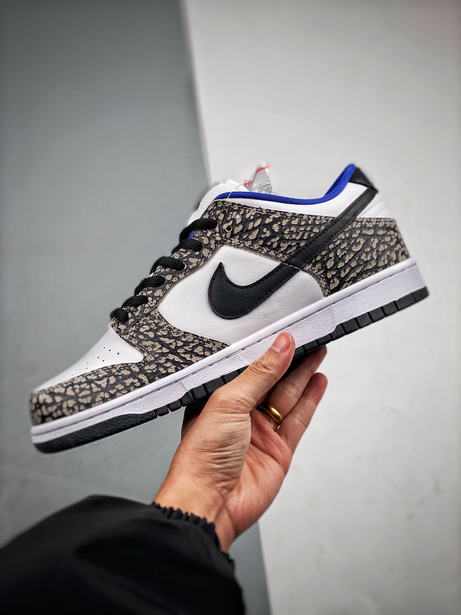 SUPREME NIKE SB DUNK LOW NYC 304292-001