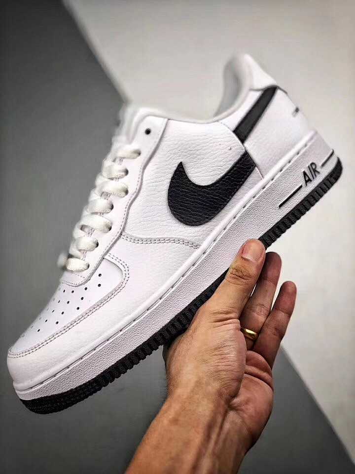 THE SUPREME + CDG + NIKE AIR FORCE 1 LOW SURFACES В БЕЛОМ