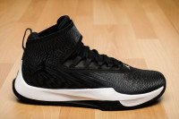 Jordan Fly Unlimited black white