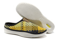 Nike Solarsoft Woven Premium  yellow