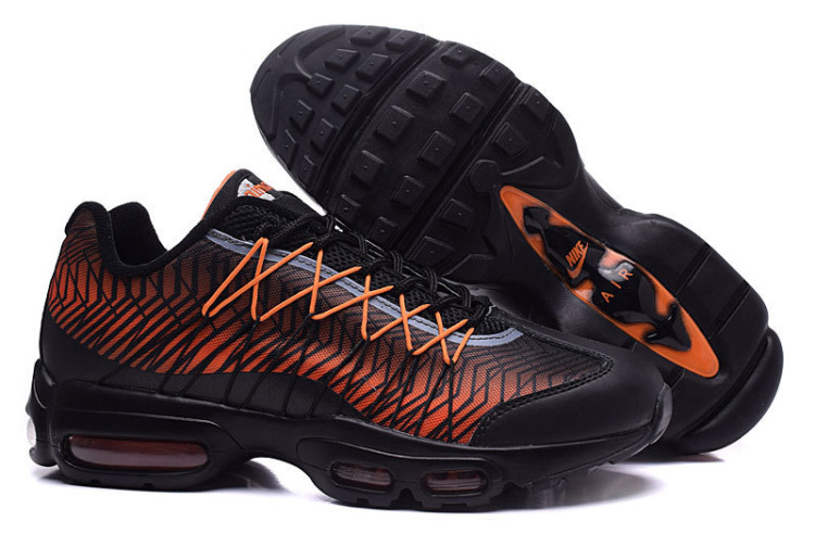 NIKE AIR MAX 95 Black/Orange