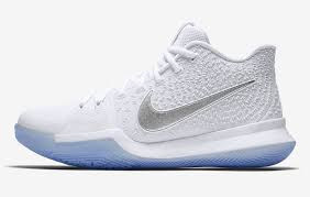 NIKE KYRIE 3 “CHROME”