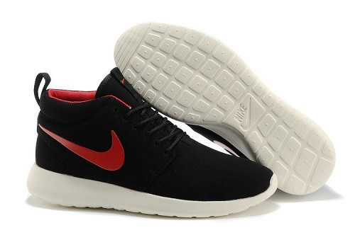 Roshe Run suede black/red