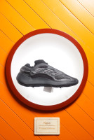ADIDAS YEEZY 700 V3 “BLACK” 3M H67799 A00E207799