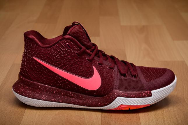 NIKE KYRIE 3 Hot Punch Original 