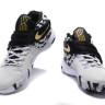 Kyrie  2 Black/white