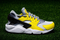 Nike Air Huarache yellow grey black