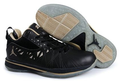 Jordan CP3.V (black/gold)