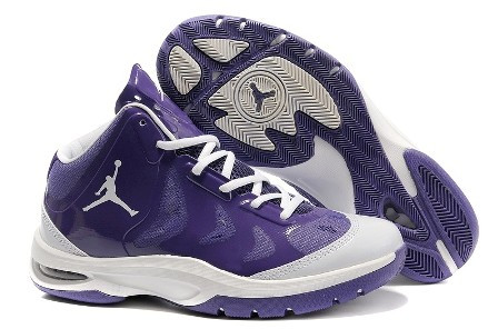 Jordan Play In These II purple\white