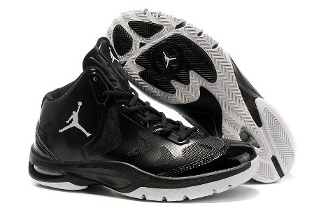 Jordan Play In These II black\white