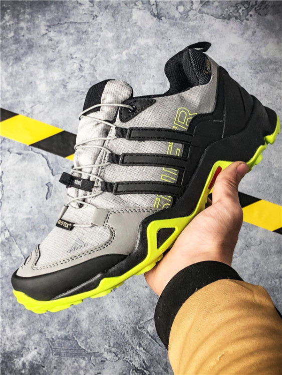 ADIDAS TERREX Swift R2 GTX