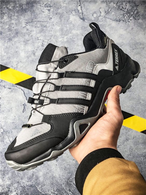 ADIDAS TERREX Swift R2 GTX Gray