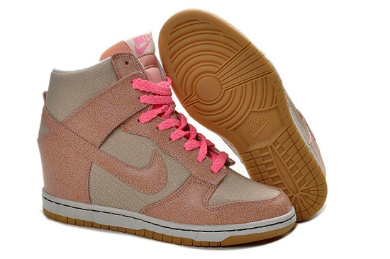 Nike dunk sky high VTNG “Metallic Pink”