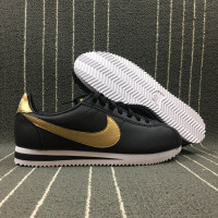 NIKE CLASSIC CORTEZ SE 902801-002