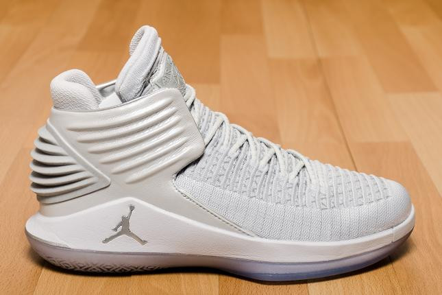 Air Jordan XXXII Pure Platinum Original