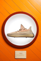 Adidas Originals Yeezy Boost 350 V2 Eliada FZ5240 