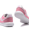 Roshe Daybreak Pink