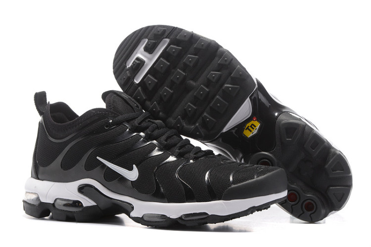 NIKE AIR MAX PLUS TN 2017 Black/White