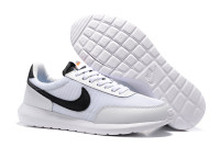 Roshe Daybreak white/black