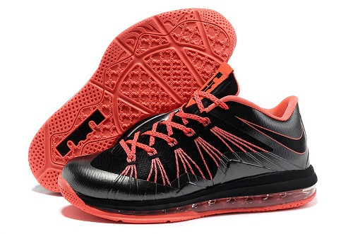 LeBron James X 10 low black/coral