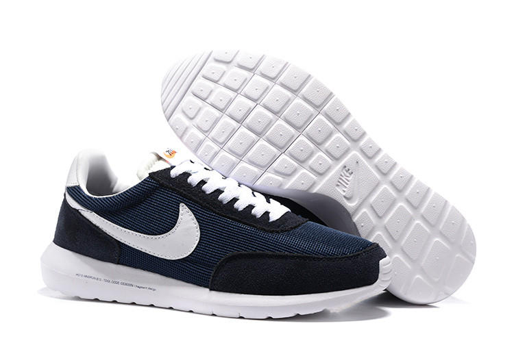Roshe Daybreak blue/white