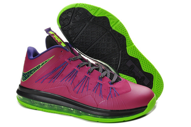 LeBron James X 10 low “Raspberry Red”