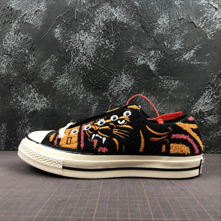 Converse x UNDEFEATED Chuck 70 LOW Black White Yellow 162981C