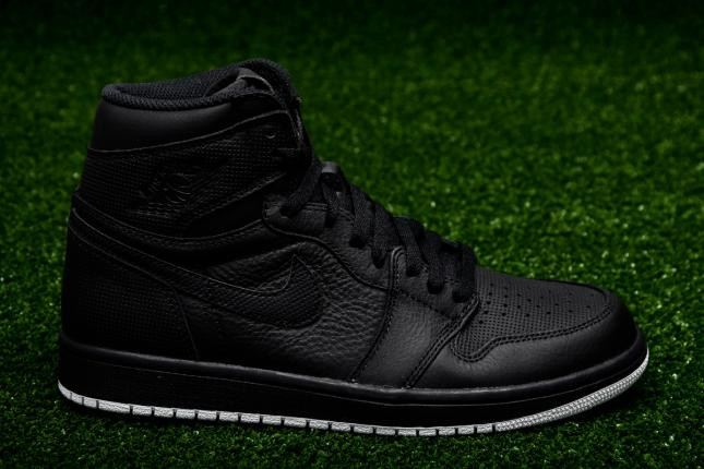 Air Jordan 1 Retro High OG Perforated Black Original