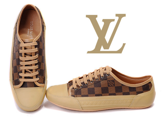 Louis Vuitton 2011 (cream)