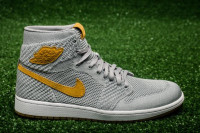 Air Jordan 1 Retro High Flyknit Wolf Grey