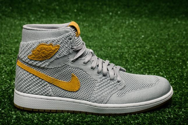 Air Jordan 1 Retro High Flyknit Wolf Grey