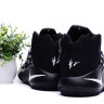 Kyrie 2 black/white