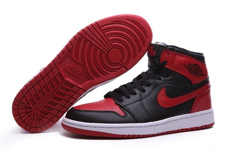  Air Jordan 1 Retro High OG Bred
