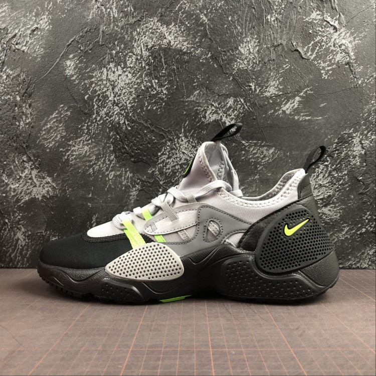 NIKE HUARACHE E.D.G.E. TXT  AO1697-200 