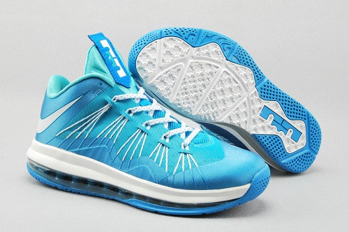 LeBron James X 10 low skyblue/white